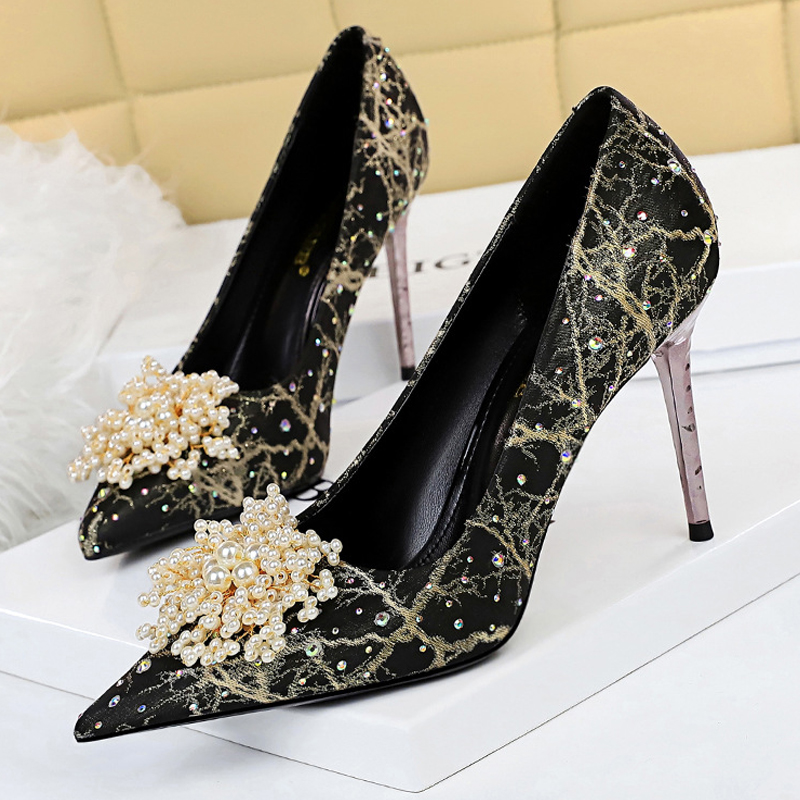 BIGTREE Shoes Pearl Flowers Wo - огляд і ціна Shoe Tree