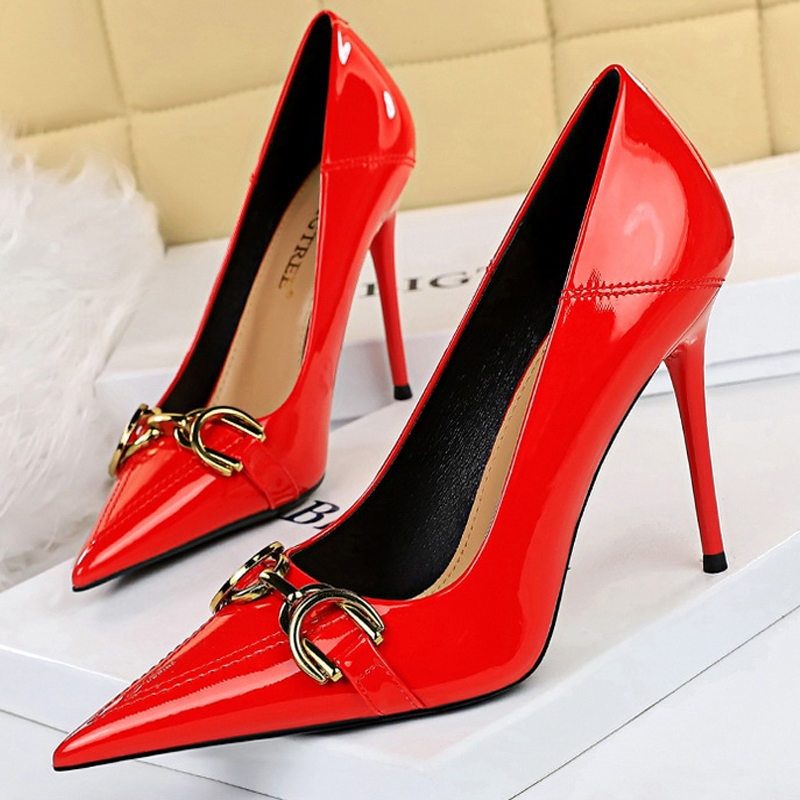 Luxury Women Pumps Metal Belt  - огляд і ціна Shoe Tree